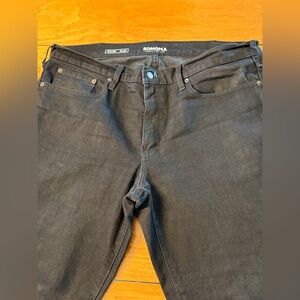 Sonoma Men's Relaxed Fit Black Jeans